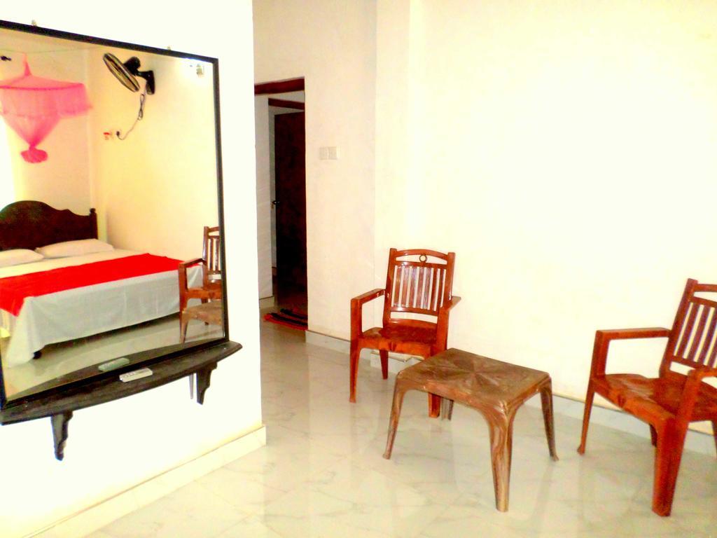 Lion Rest Hotel Anuradhapura Exterior photo