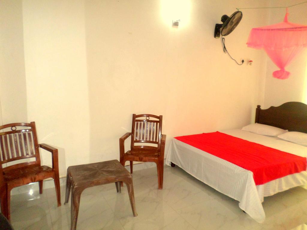 Lion Rest Hotel Anuradhapura Exterior photo