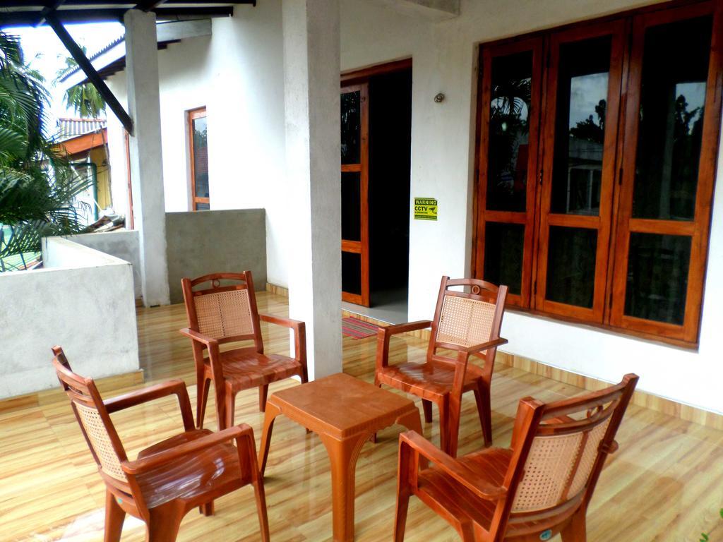 Lion Rest Hotel Anuradhapura Exterior photo