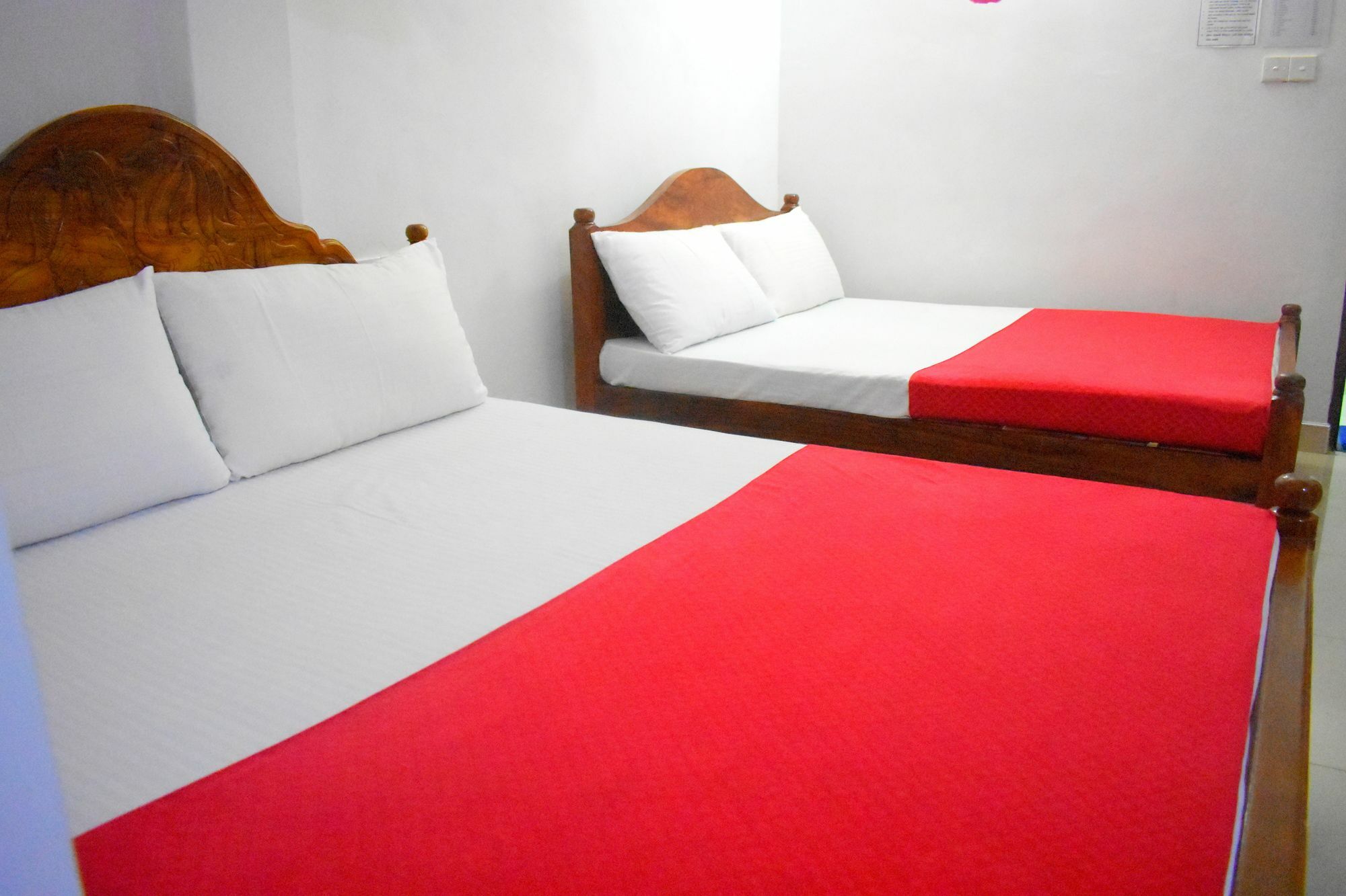 Lion Rest Hotel Anuradhapura Exterior photo